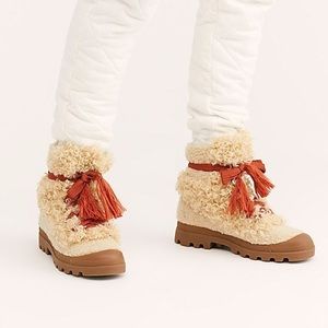 Free People | Vegan Ski lodge Boot